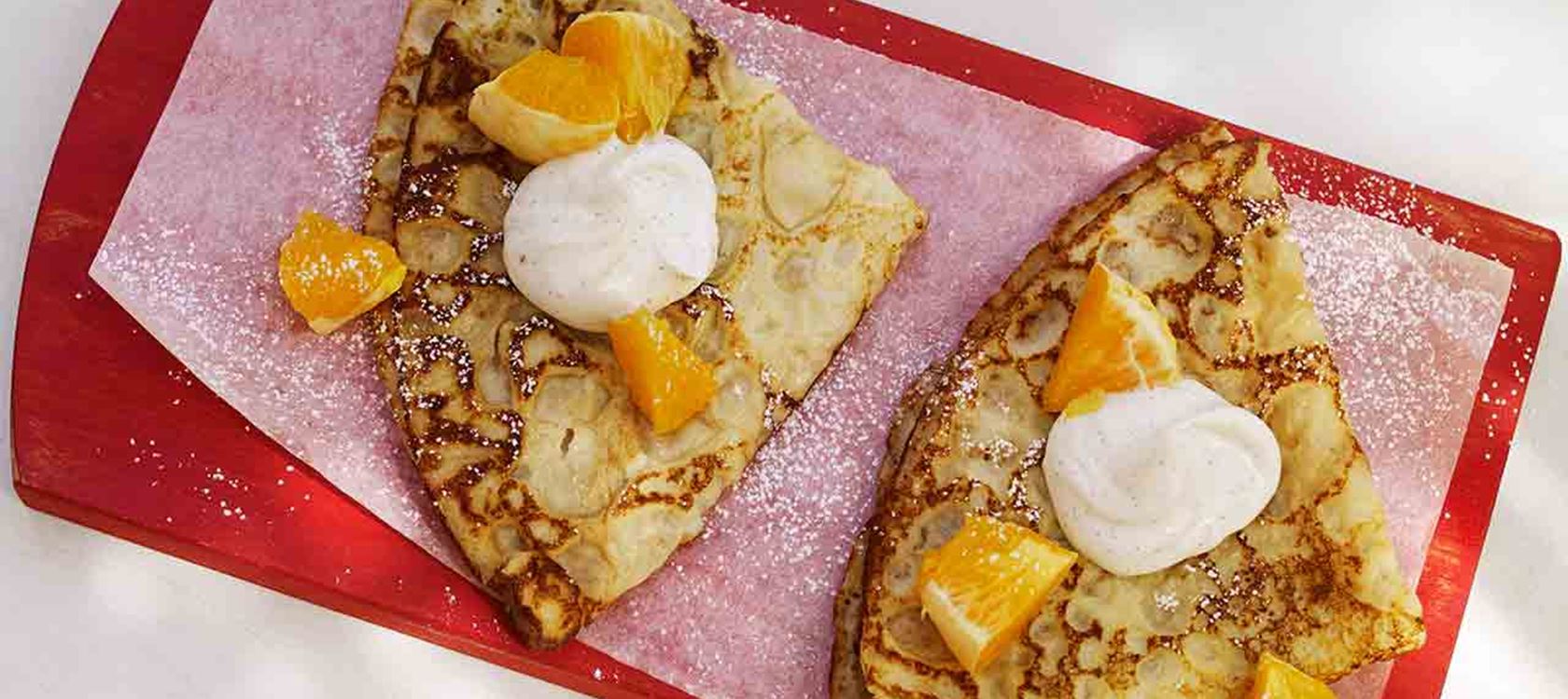 Pannkaka med vaniljkvarg och apelsin