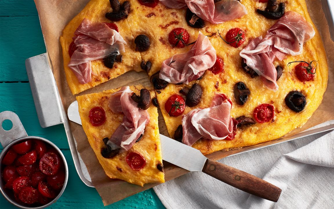 Polentapizza med kvisttomater