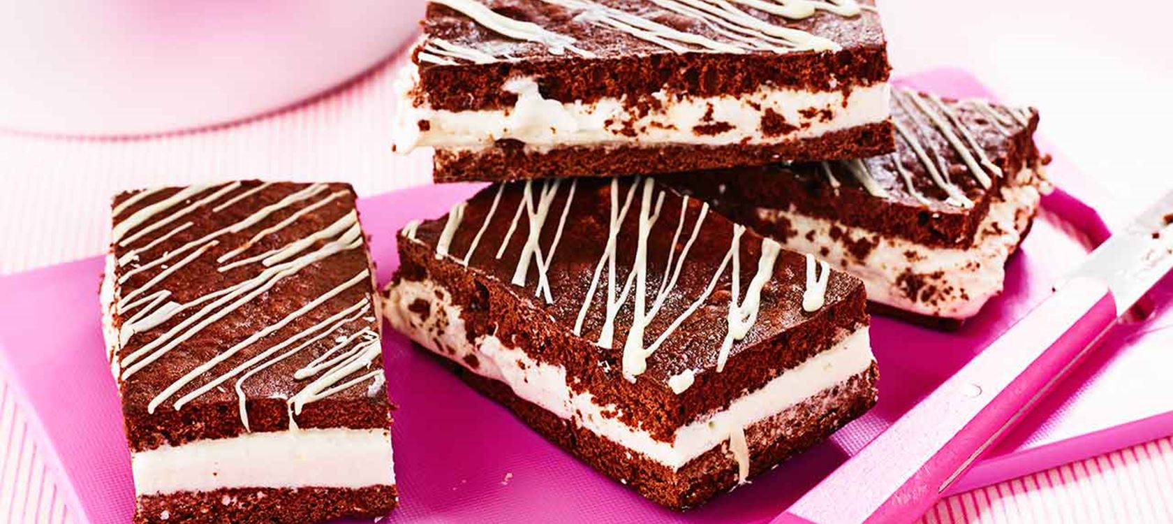 Glassandwich med chokladbotten