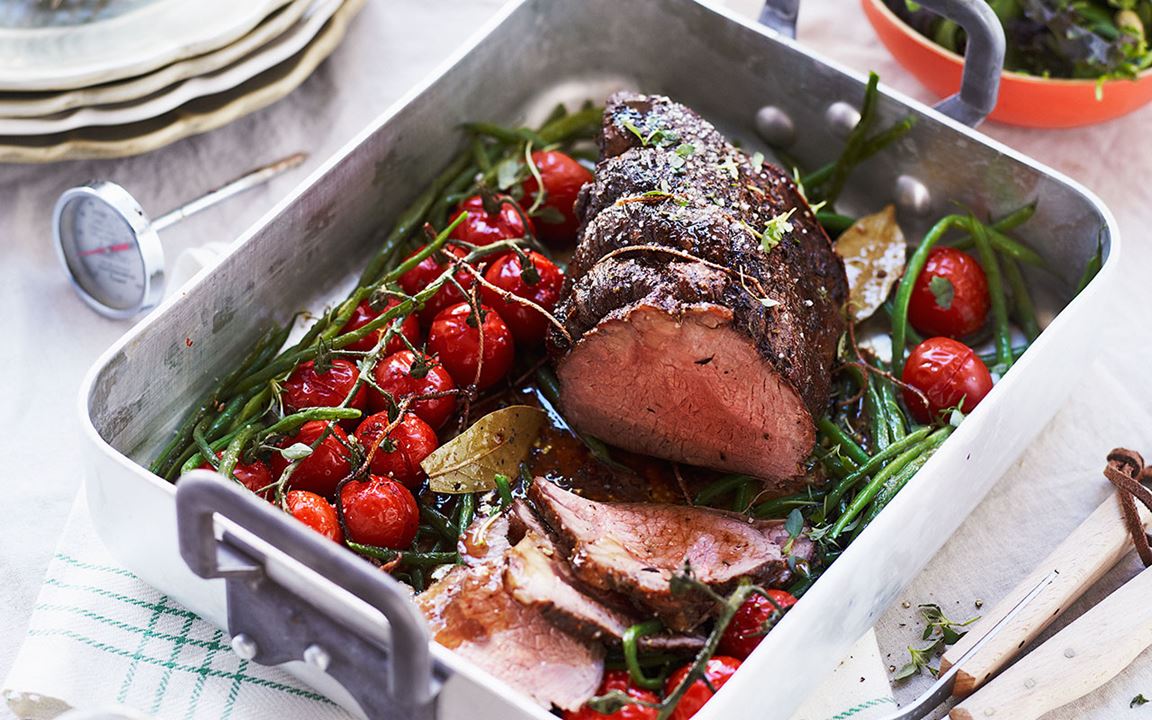 Lågtempererad rostbiff med tomater