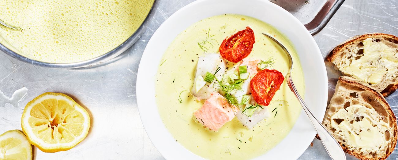 Fisksoppa med tomat, saffran och fänkål-image