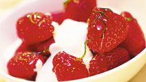 Limemarinerade jordgubbar med vanilj