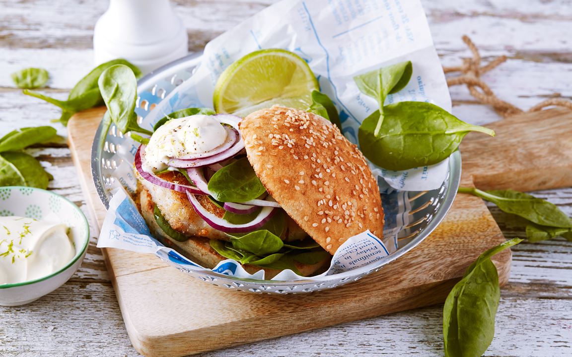 Fiskburgare med limedressing