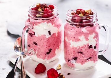 Hallonsmoothie med cottage cheese swirl
