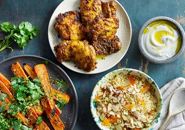 Kryddrostad kyckling ’Ras el hanout’ med marockansk morotssallad