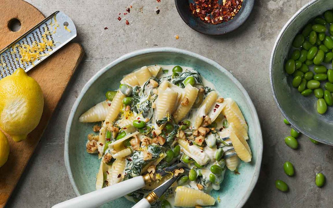 Pasta med sojabönor och citron