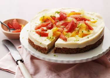 Cheesecake med kvarg och citrussallad
