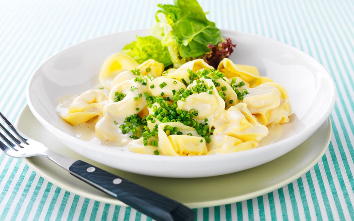 Tortellini med ostsås