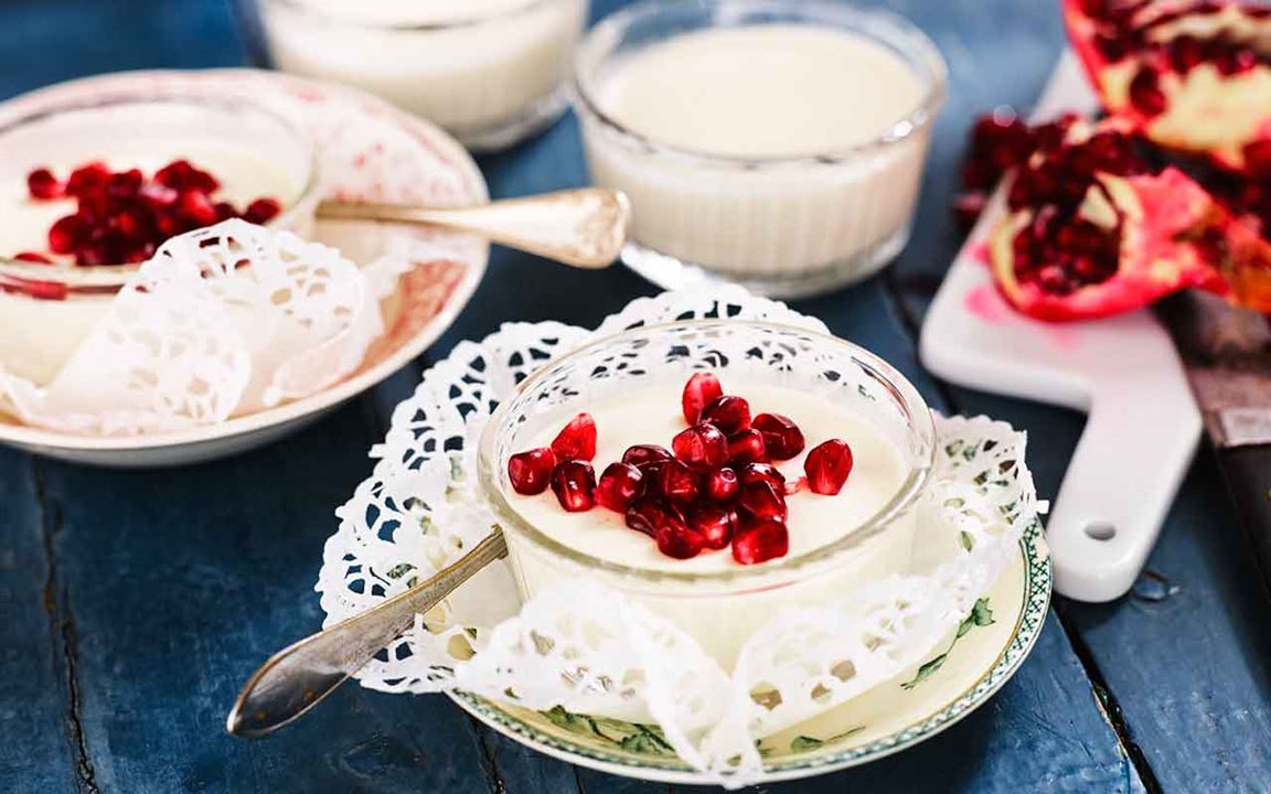 Vaniljpannacotta med granatäpple