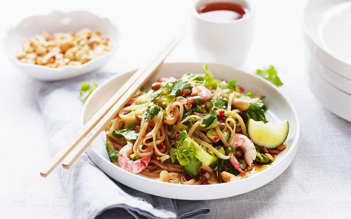 Asiatisk nudelsallad med räkor