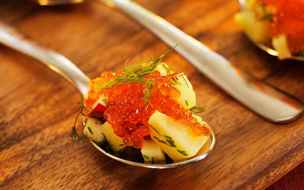Liten sallad på sked