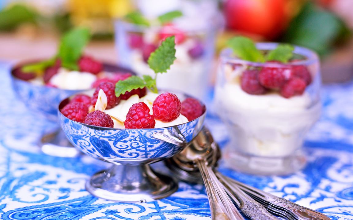 Vit chokladmousse med citron