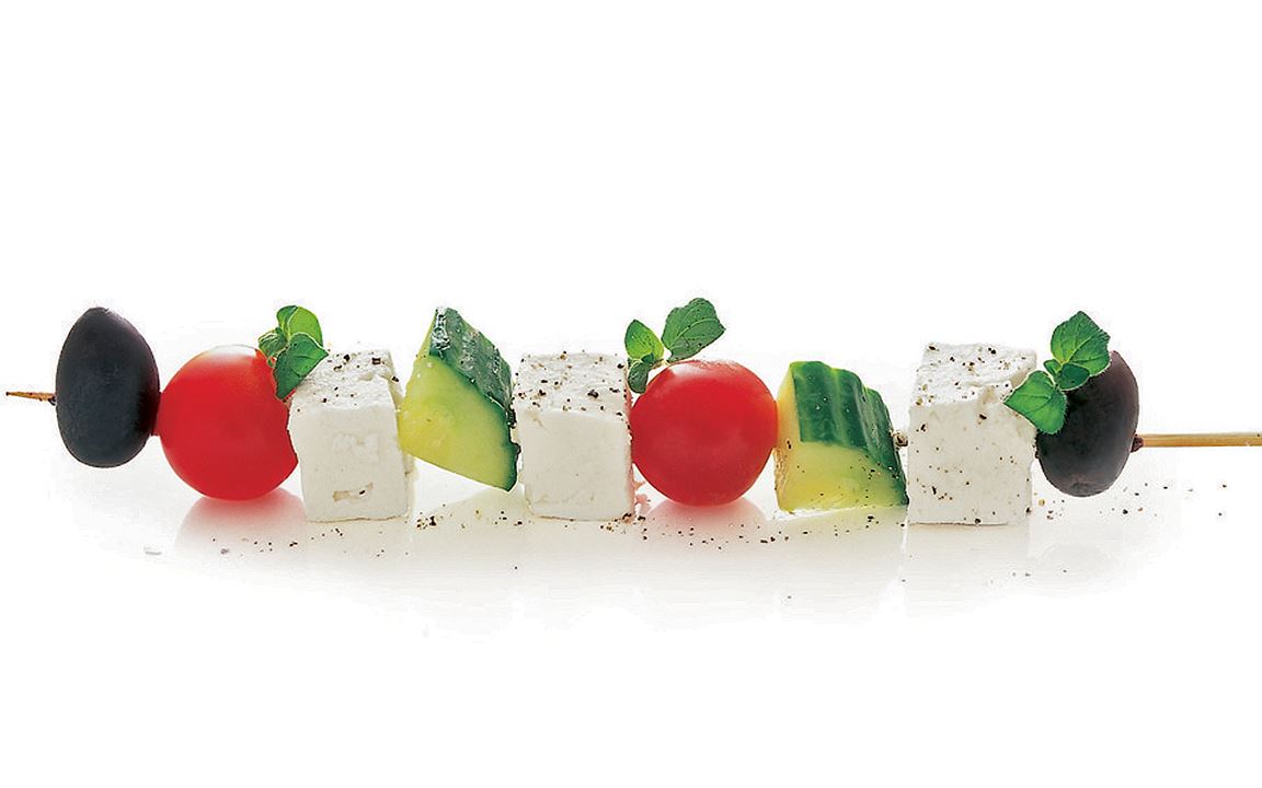 Grekisk sallad på en pinne