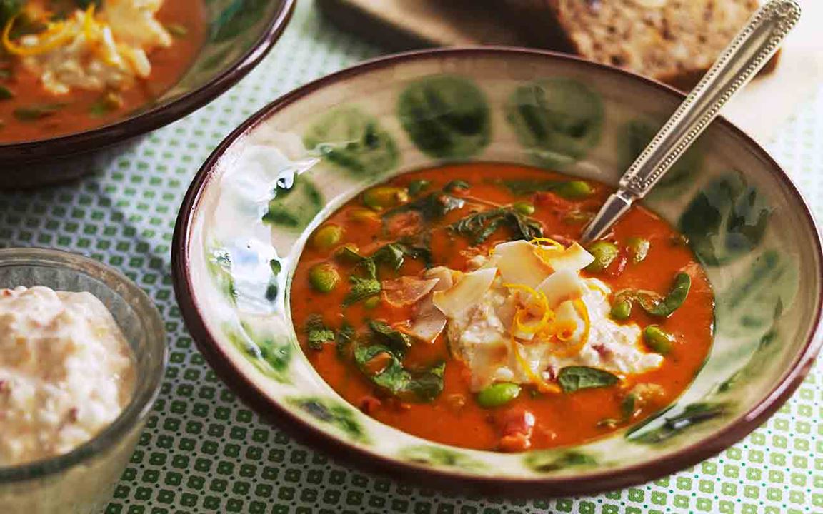 Tomatsoppa med apelsin och kokos