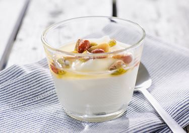 Yoghurt med nötter och honung