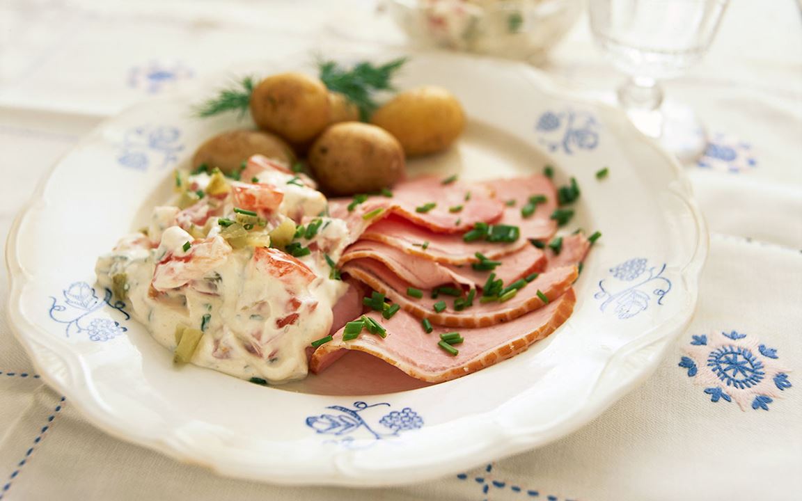 Kassler med grönsaksremoulad