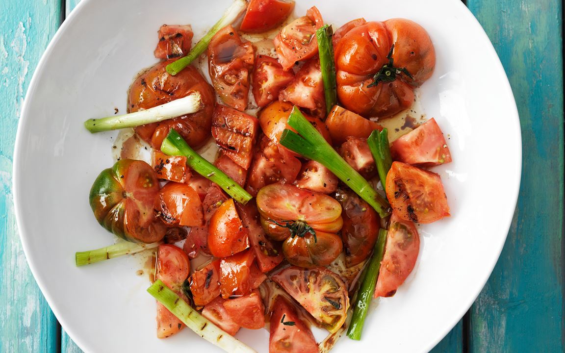 Grillad tomatsallad
