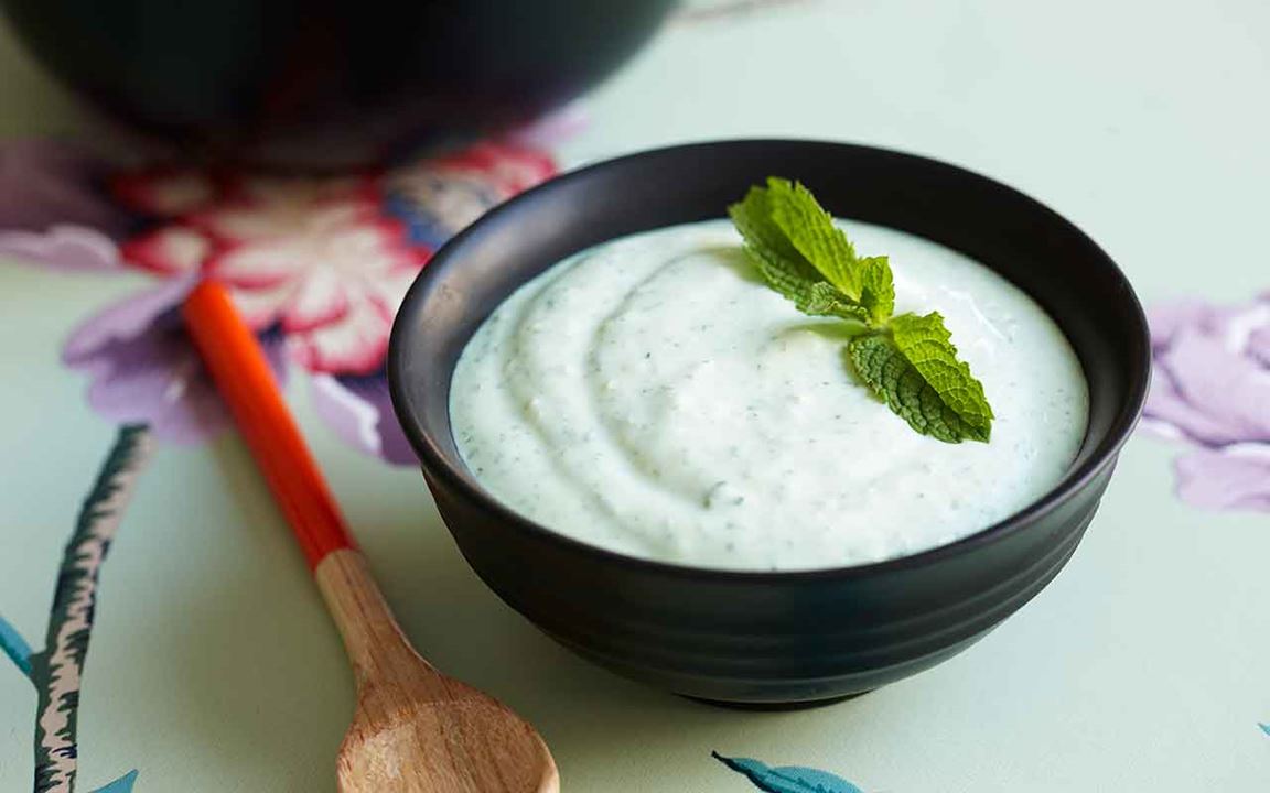 Asiatisk yoghurtsås