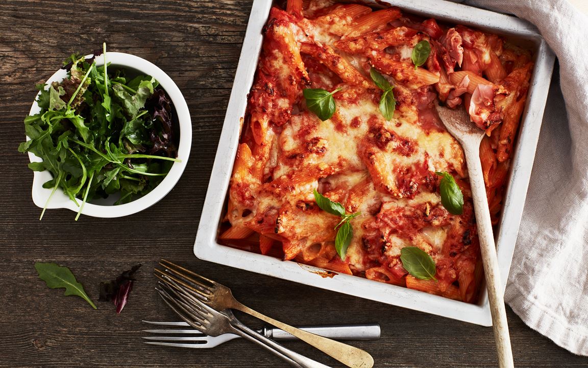 Krämig pastagratäng med skinka