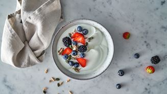 Arla Skyr with Summer Fruits and Seeds