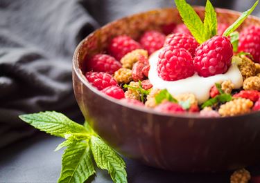 Oatmeal with Coconut and Raspberry