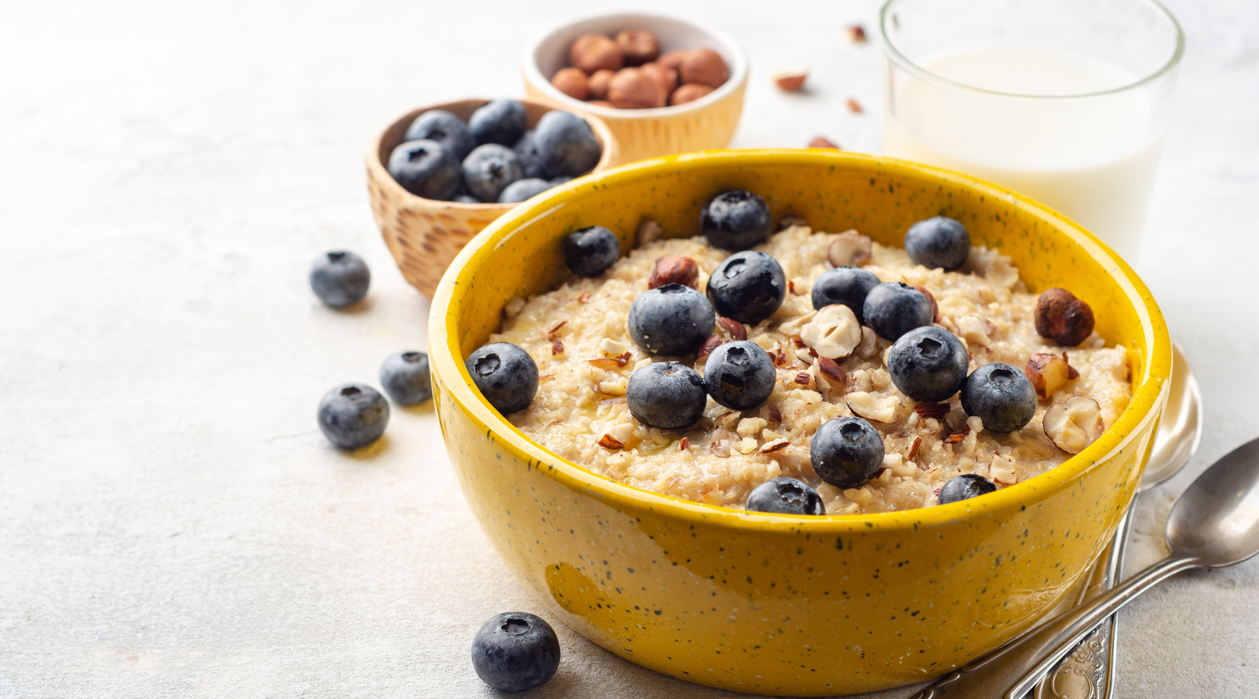 Porridge with Blueberries and Hazelnuts Recipe Arla UK