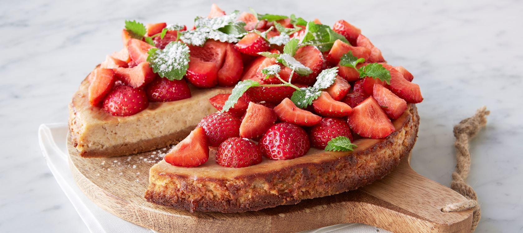 Strawberry Rhubarb Cheesecake