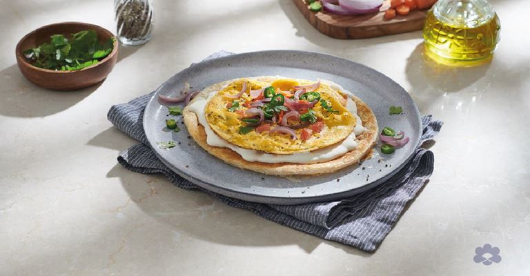 Paratha with cream cheese and vegetables omelette