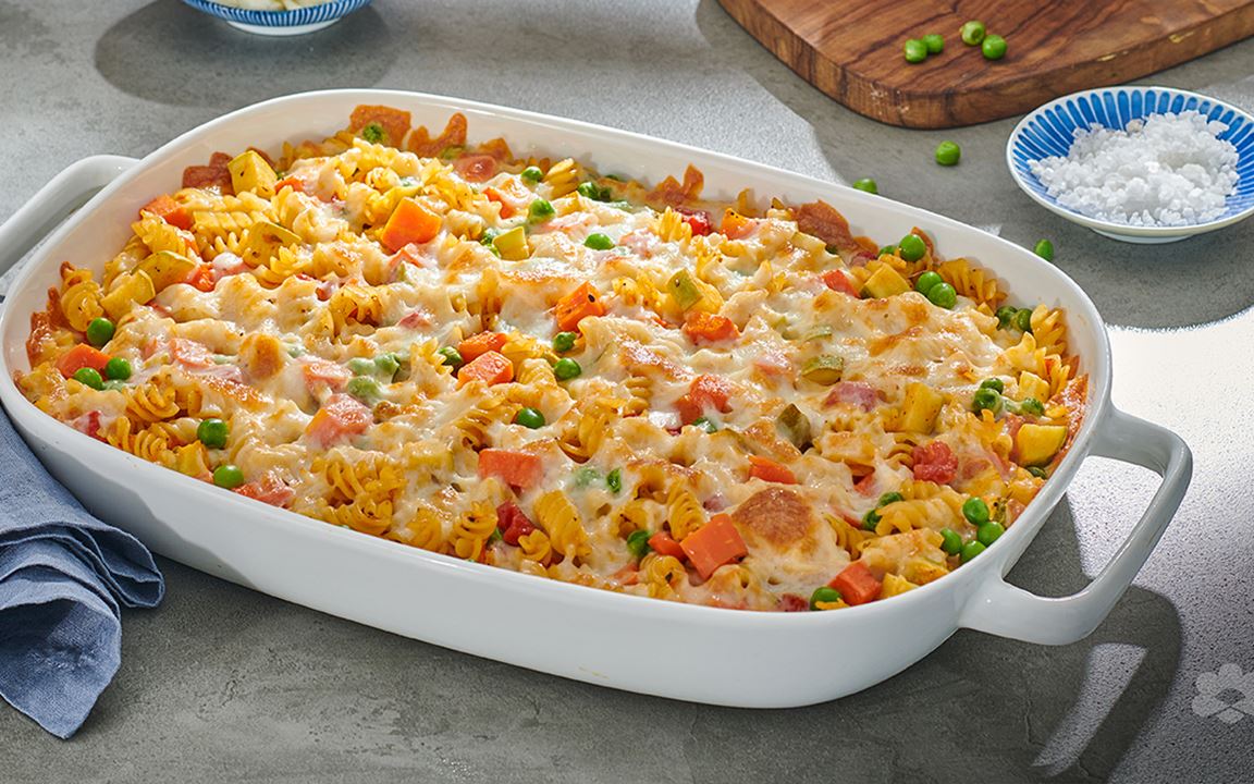 Pasta Bake with Cheese and Vegetables