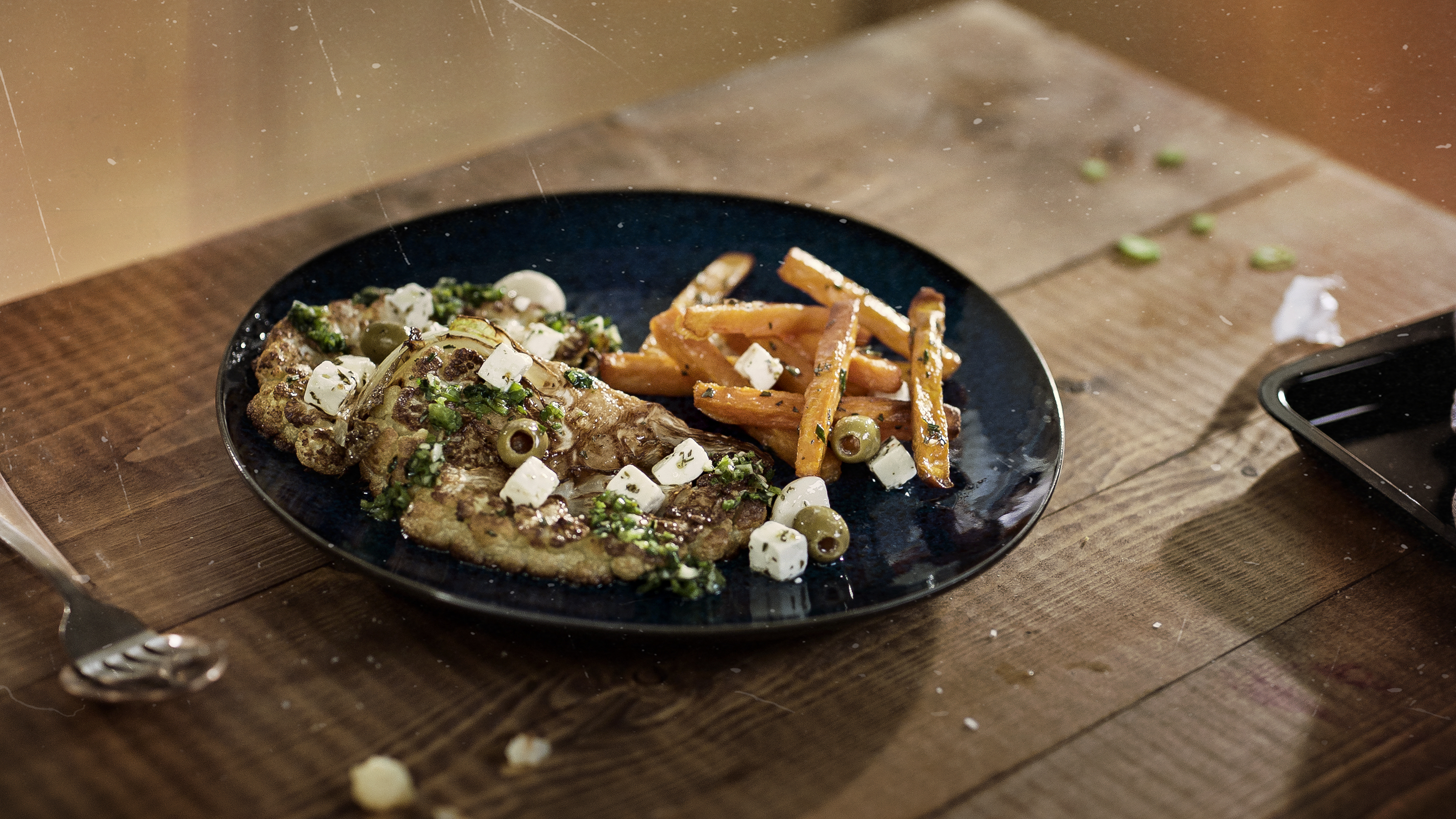 Cauliflower Steak and Sweet Potato Chips Apetina