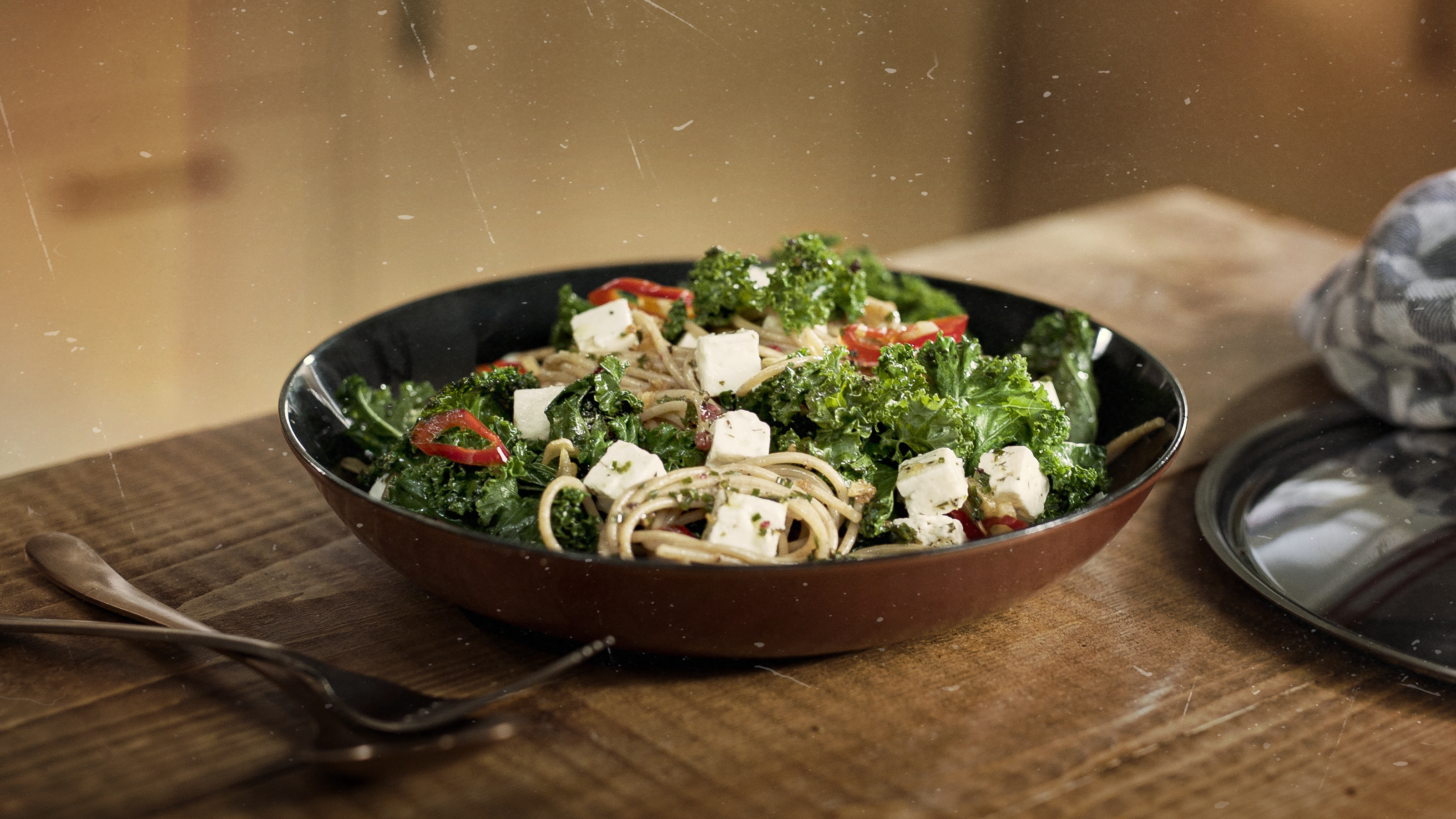 APETINA® PANEER CURRY MET KIKKERERWTEN EN SPINAZIE Apetina