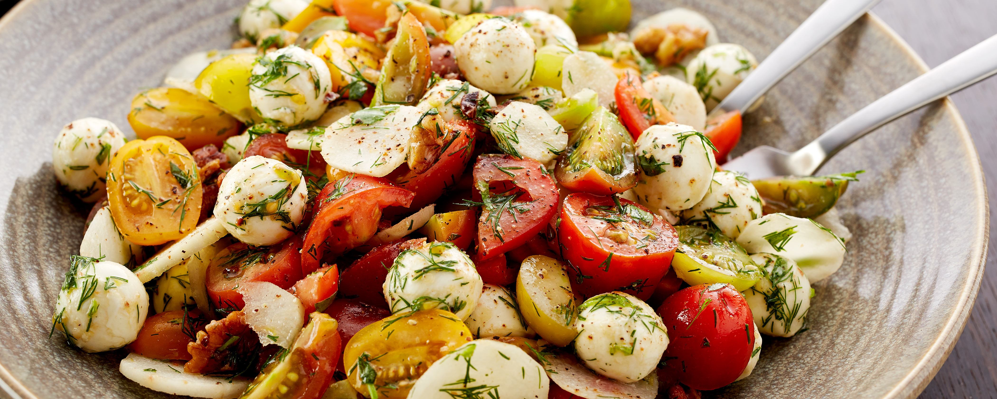 Paneer and vegetable skewers Apetina