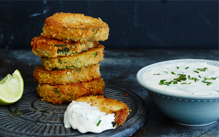 Paistetut vihreät kurpitsat ja lime-minttu Crème fraîche