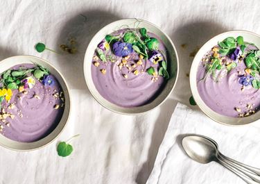 Violetti perunasosekeitto eli Purple Soup