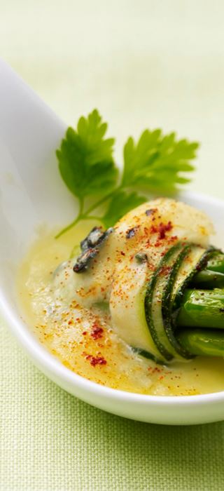 Aspargus Spears au Gratin with Courgette
