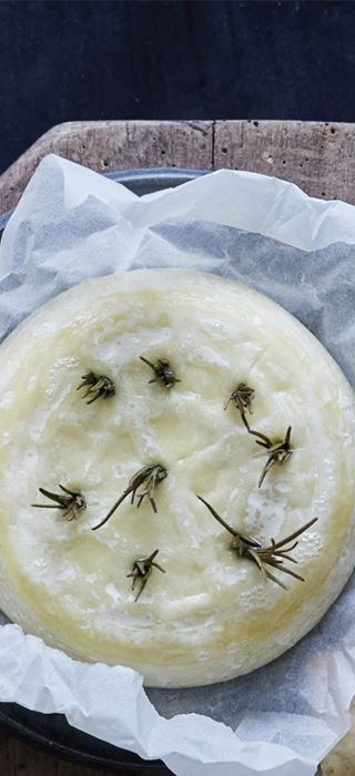 Baked Double Cream Brie with Rosemary