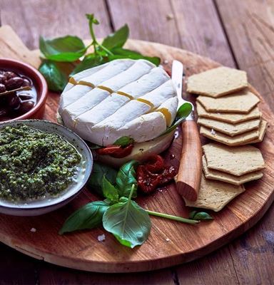 Double Cream Brie with Sun-dried Tomatoes and Basil