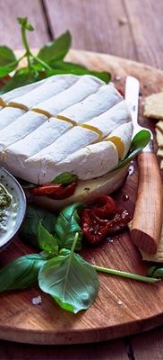 Double Cream Brie with Sun-dried Tomatoes and Basil