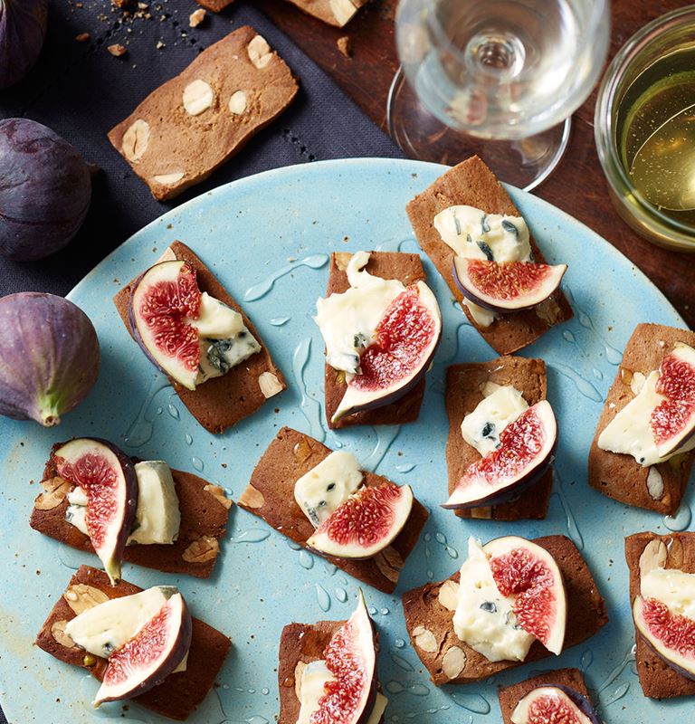 Gingerbread Cookies with Creamy Blue, Figs and Honey