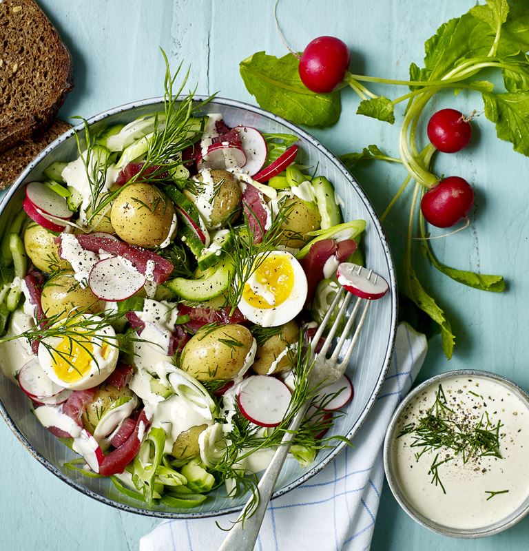Salad with potatoes, dill and soft-boiled eggs