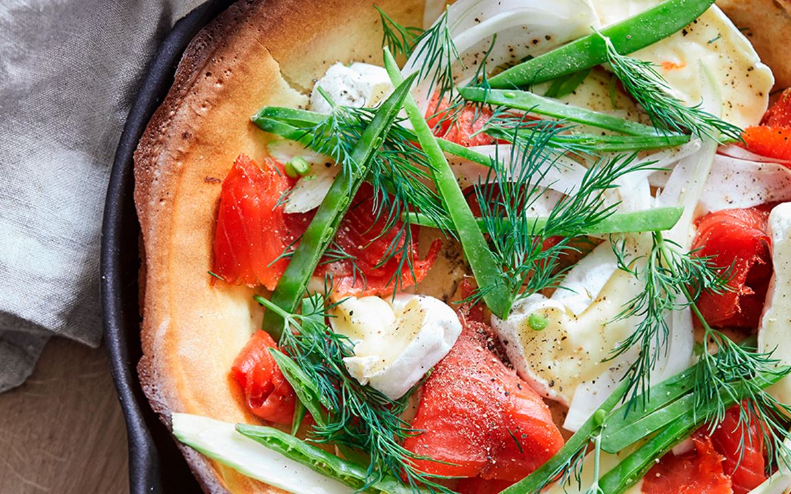 Dutch Baby with double creme white, smoked salmon and fennel