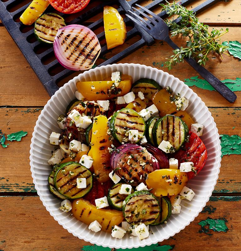 Grilled vegetables with Greek-style cheese, garlic and thyme