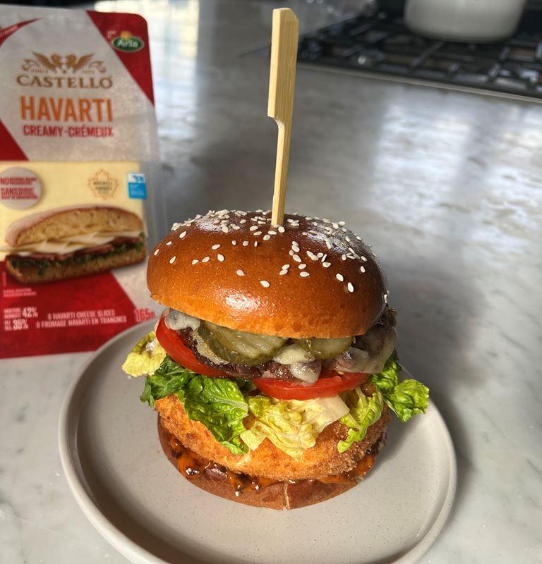  Mac & Cheese Burger with Castello® Creamy Havarti Slices