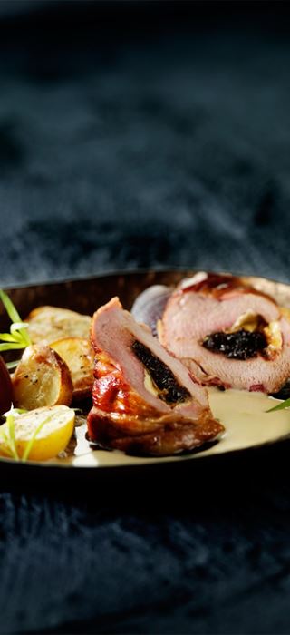 Pork tenderloin with brie and prune filling