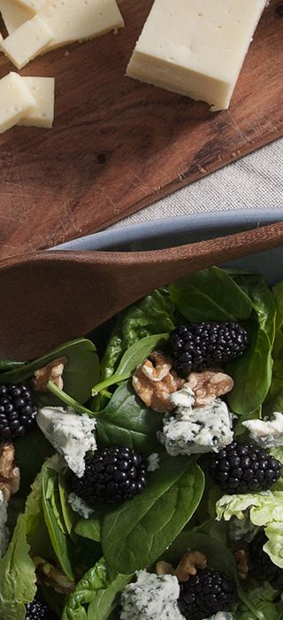 Romaine Salad with Blue Cheese, Blackberries & Walnuts