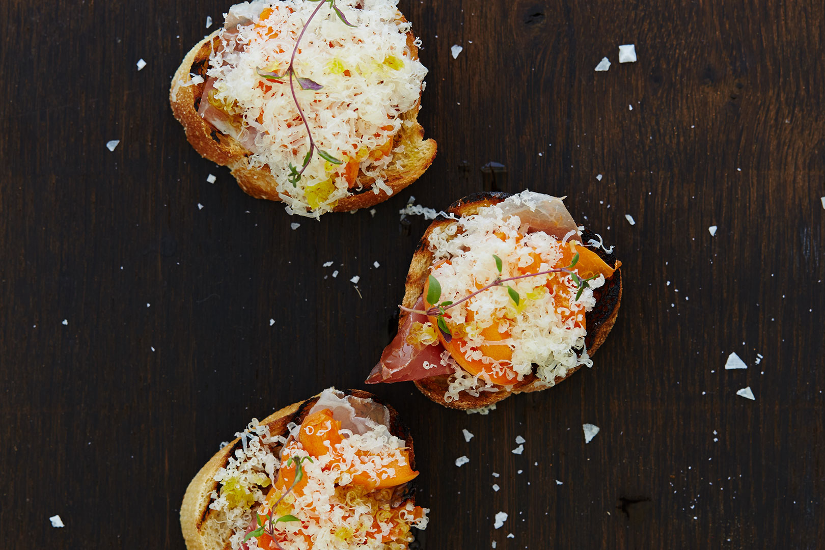 Bruschetta with prosciutto, apricots and Aged Havarti Castello