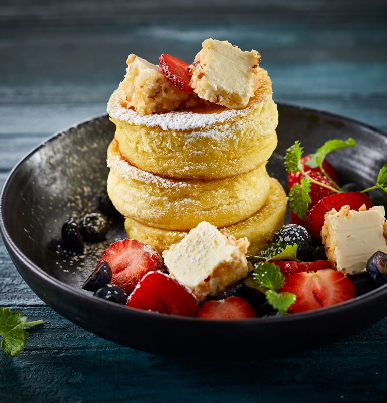 Fluffy Japanese Pancakes with Pineapple Cream Cheese & Berries
