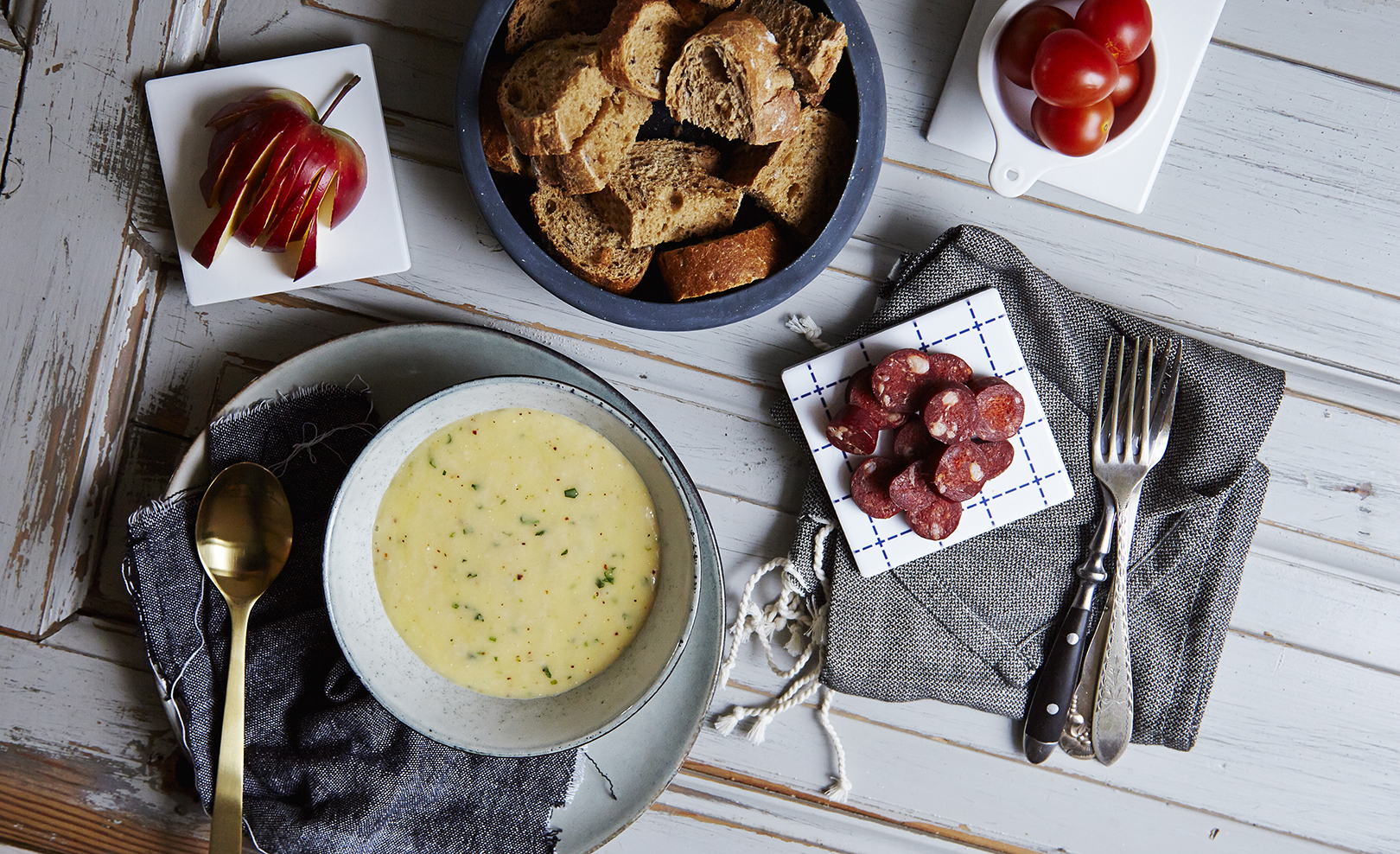 HAVARTI FONDUE WITH WHITE WINE AND TARRAGON Castello®️