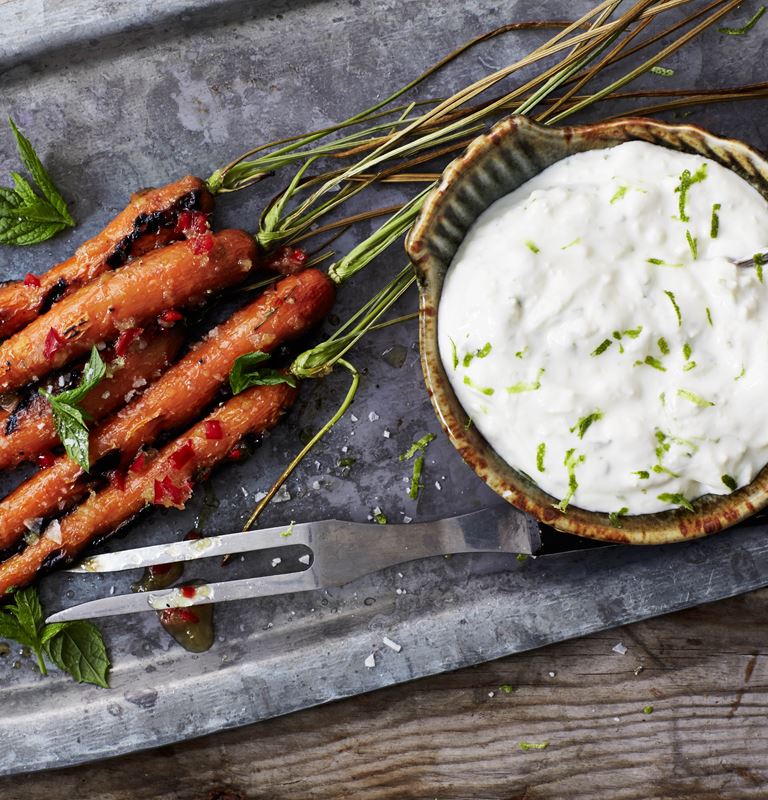 Grilled carrots with honey glaze and cheese cream