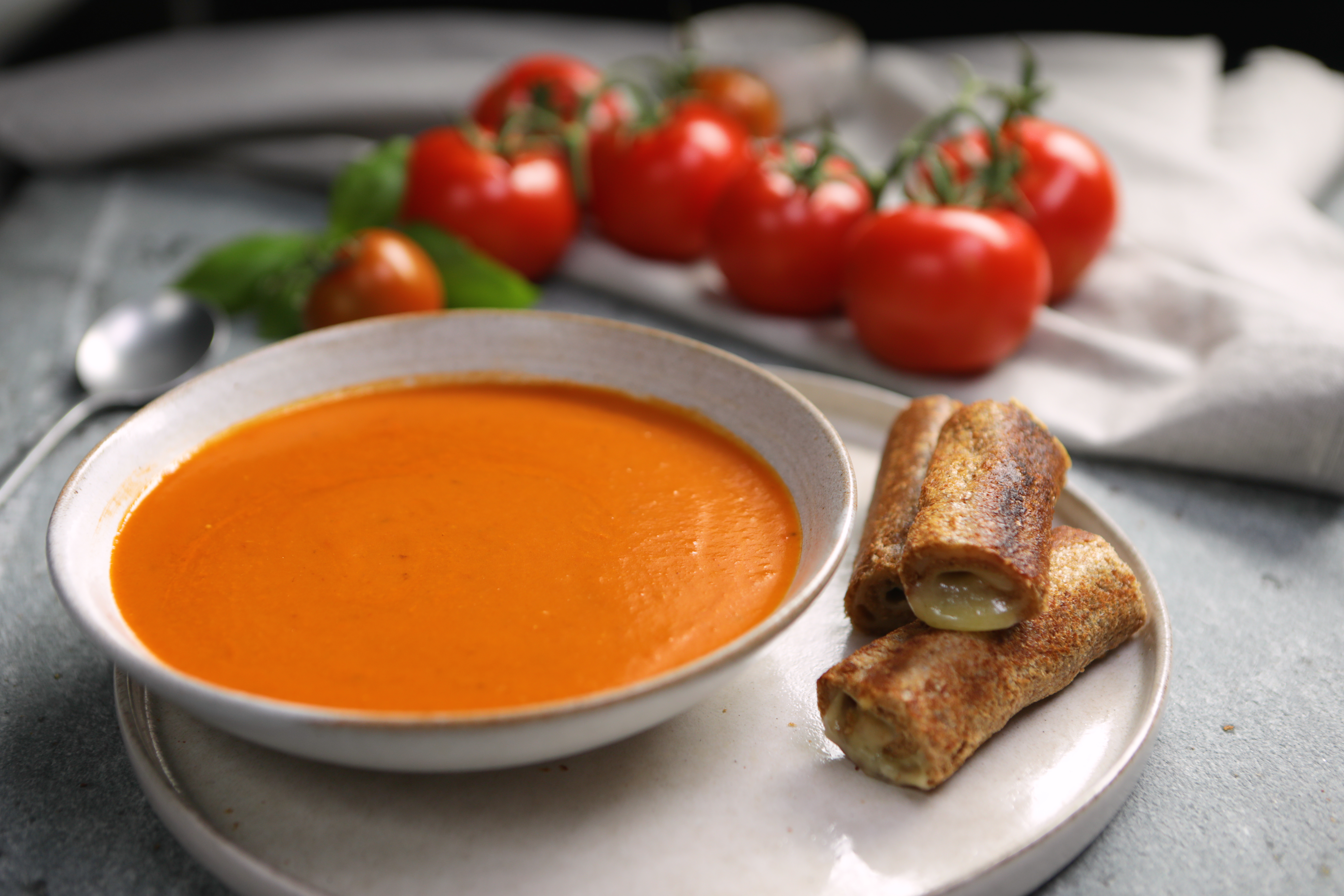 Grilled Cheese Roll Ups With Homemade Tomato Soup Castello